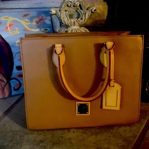Dooney and Bourke tote